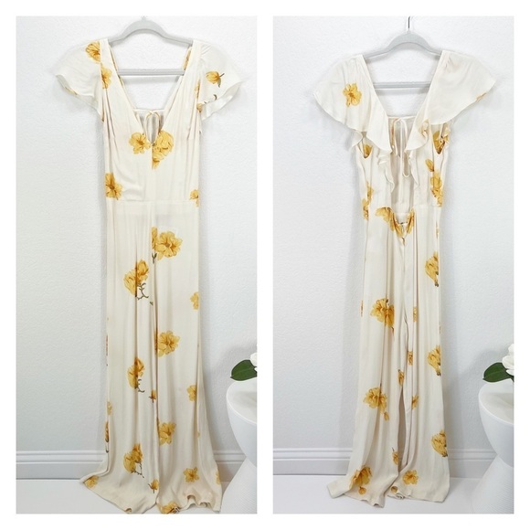 Reformation Pants - Reformation Cozumel Jumpsuit in TANGIERS Floral White Ruffle Size 6
